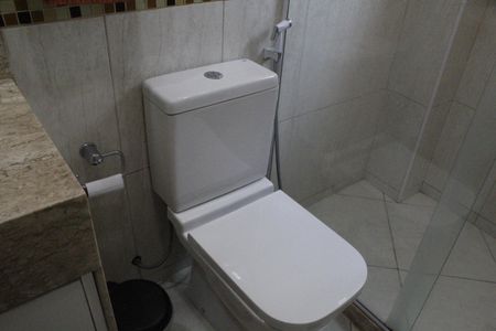 Apartamento à venda com 65m², 2 quartos e 1 vagaBanheiro Social