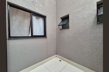 Apartamento à venda com 67m², 2 quartos e 1 vagaÁrea de Serviço
