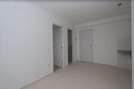 Sala de apartamento para alugar com 2 quartos, 35m² em Jardim Adutora, São Paulo