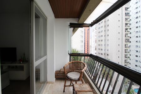 Varanda de apartamento para alugar com 2 quartos, 80m² em Moema, São Paulo