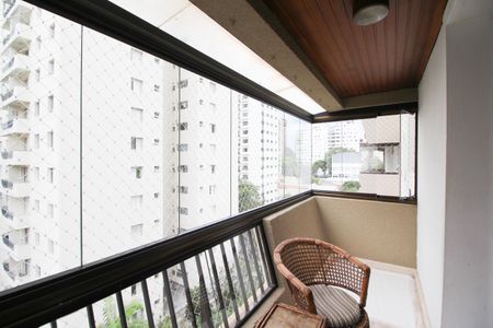 Apartamento para alugar com 80m², 2 quartos e 1 vagaVaranda