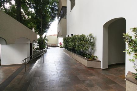 Apartamento para alugar com 80m², 2 quartos e 1 vagaEntrada