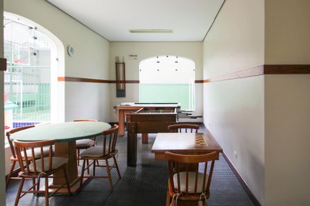 Apartamento para alugar com 80m², 2 quartos e 1 vagaÁrea comum - Salão de festas