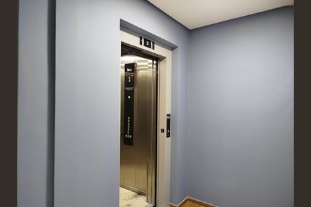 Apartamento à venda com 31m², 1 quarto e sem vaga