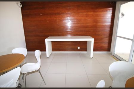 Apartamento para alugar com 45m², 2 quartos e 1 vagaÁrea comum - Salão de festas