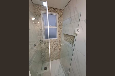 Banheiro de apartamento para alugar com 2 quartos, 59m² em Cemucam, Cotia