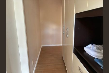 Casa para alugar com 4 quartos, 500m² em Ponta de Baixo, São José