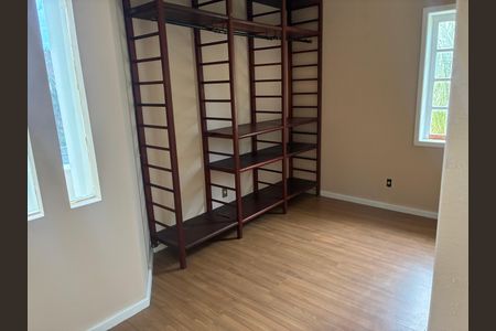 Casa para alugar com 4 quartos, 500m² em Ponta de Baixo, São José