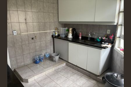 Casa para alugar com 4 quartos, 500m² em Ponta de Baixo, São José