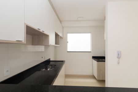 Apartamento para alugar com 45m², 2 quartos e sem vaga Apartamento para alugar com 45m², 2 quartos e sem vagaCozinha e Área de Serviço