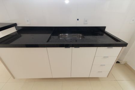 Apartamento para alugar com 45m², 2 quartos e sem vaga Apartamento para alugar com 45m², 2 quartos e sem vagaCozinha e Área de Serviço