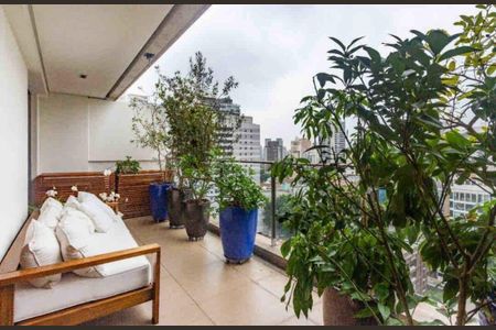 Apartamento para alugar com 160m², 1 quarto e 3 vagas