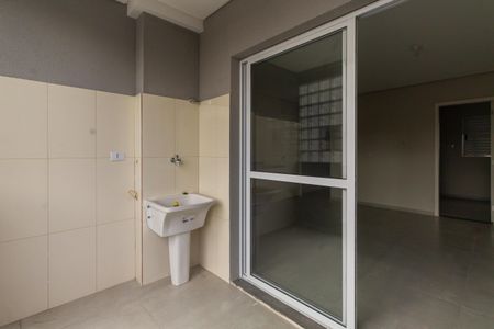 Apartamento à venda com 41m², 2 quartos e sem vaga Apartamento à venda com 41m², 2 quartos e sem vagaVaranda e Área de Serviço