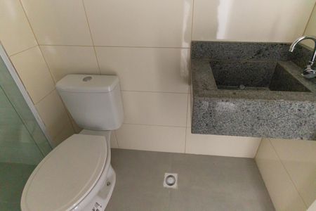 Apartamento à venda com 41m², 2 quartos e sem vaga Apartamento à venda com 41m², 2 quartos e sem vagaBanheiro