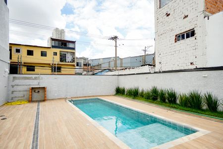 Apartamento à venda com 30m², 1 quarto e sem vaga Apartamento à venda com 30m², 1 quarto e sem vagaPiscina