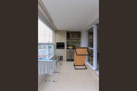 Apartamento à venda com 105m², 3 quartos e 2 vagassacada