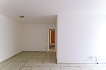 Apartamento para alugar com 74m², 3 quartos e 1 vagaSala