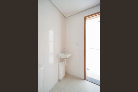 Banheiro  de apartamento à venda com 1 quarto, 30m² em Vila Carrão, São Paulo