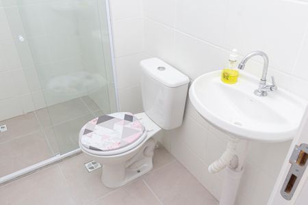 Apartamento para alugar com 44m², 2 quartos e 1 vaga Apartamento para alugar com 44m², 2 quartos e 1 vagaBanheiro