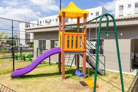Apartamento para alugar com 44m², 2 quartos e 1 vaga Apartamento para alugar com 44m², 2 quartos e 1 vagaÁrea comum - Playground
