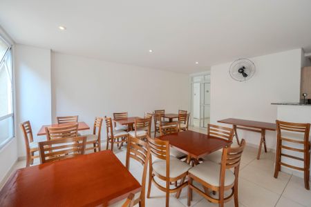 Apartamento para alugar com 49m², 2 quartos e 1 vagaÁrea comum - Salão de festas