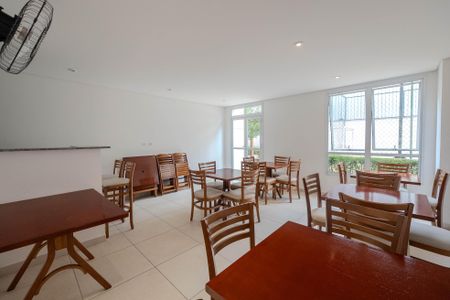 Apartamento para alugar com 49m², 2 quartos e 1 vagaÁrea comum - Salão de festas