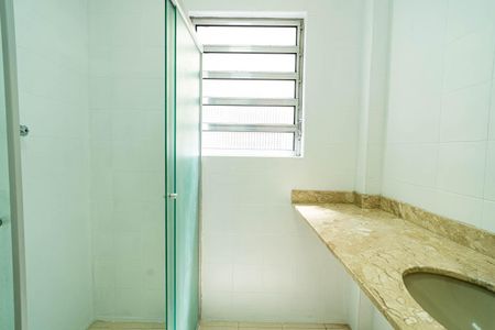 Apartamento à venda com 81m², 2 quartos e sem vagaBanheiro Social