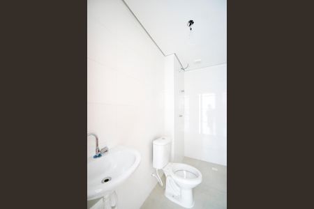 Banheiro  de apartamento à venda com 1 quarto, 30m² em Vila Carrão, São Paulo