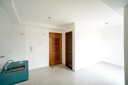 Sala e cozinha de apartamento à venda com 1 quarto, 30m² em Vila Carrão, São Paulo