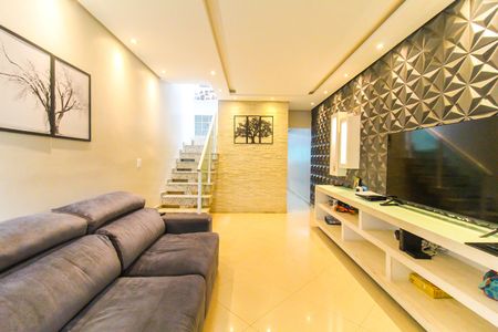 Casa para alugar com 160m², 3 quartos e 2 vagasSala