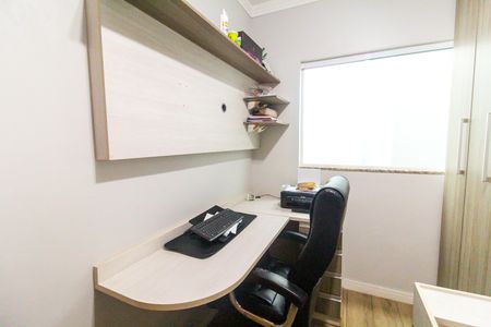 Casa para alugar com 160m², 3 quartos e 2 vagasQuarto 2