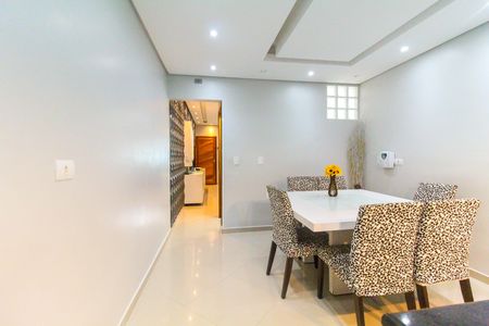 Casa para alugar com 160m², 3 quartos e 2 vagasCopa e Cozinha