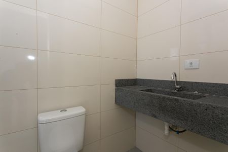 Apartamento à venda com 31m², 2 quartos e sem vaga Apartamento à venda com 31m², 2 quartos e sem vagaBanheiro