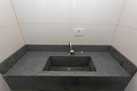 Apartamento à venda com 31m², 2 quartos e sem vaga Apartamento à venda com 31m², 2 quartos e sem vagaBanheiro