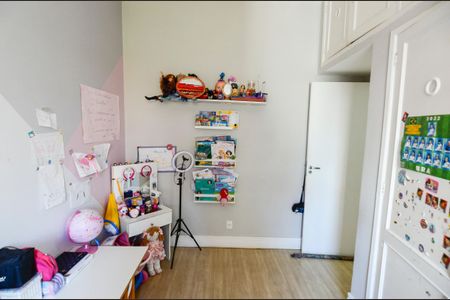 Apartamento à venda com 95m², 3 quartos e 1 vaga Apartamento à venda com 95m², 3 quartos e 1 vagaQuarto 2