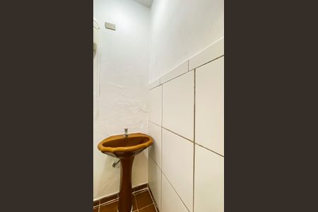 Casa à venda com 150m², 2 quartos e 2 vagasBanheiro de serviço