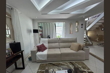 Casa para alugar com 300m², 3 quartos e 2 vagasSala 1