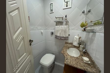 Casa para alugar com 300m², 3 quartos e 2 vagasLavabo