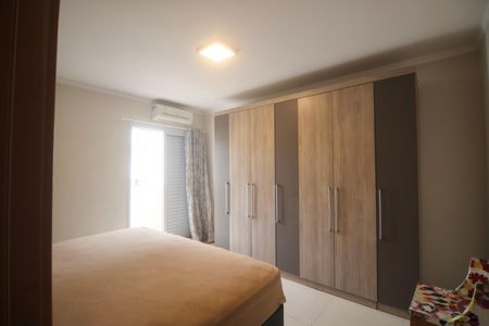 Suíte de apartamento para alugar com 3 quartos, 240m² em Portal Guaruja, Guarujá