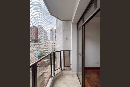 Sacada de apartamento à venda com 2 quartos, 102m² em Vila Gumercindo, São Paulo