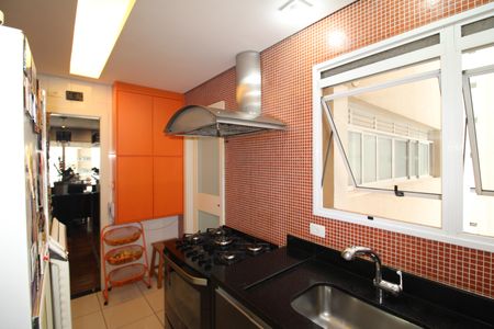 Apartamento à venda com 144m², 3 quartos e sem vagaCozinha