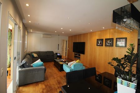 Apartamento à venda com 144m², 3 quartos e sem vagaSala