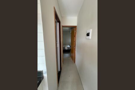 Corredor de casa para alugar com 1 quarto, 55m² em Vila São Luis, Duque de Caxias