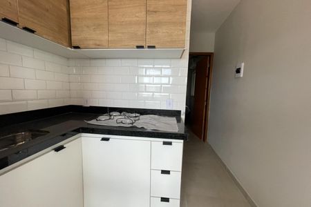 Cozinha de casa para alugar com 1 quarto, 55m² em Vila São Luis, Duque de Caxias