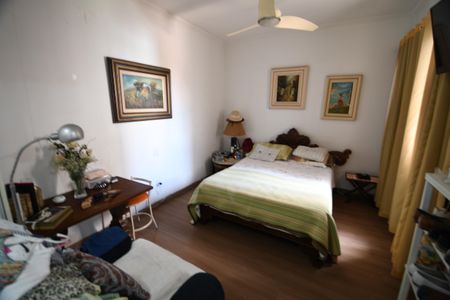 Apartamento à venda com 180m², 4 quartos e 2 vagasQuarto 3 - Suíte