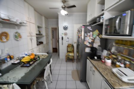Apartamento à venda com 180m², 4 quartos e 2 vagasCozinha