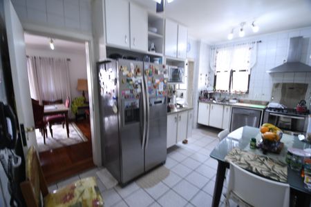 Apartamento à venda com 180m², 4 quartos e 2 vagasCozinha