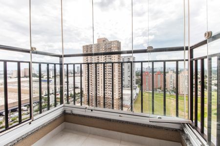 Apartamento para alugar com 109m², 3 quartos e 2 vagasVaranda