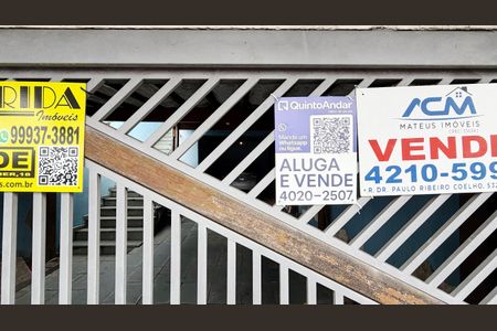 Casa à venda com 165m², 3 quartos e 2 vagasPlaca