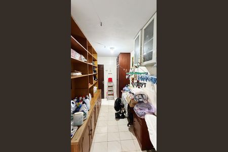 Casa à venda com 165m², 3 quartos e 2 vagasÁrea de Serviço 